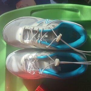 New Balance 7 1/2 4E Wide Shoes